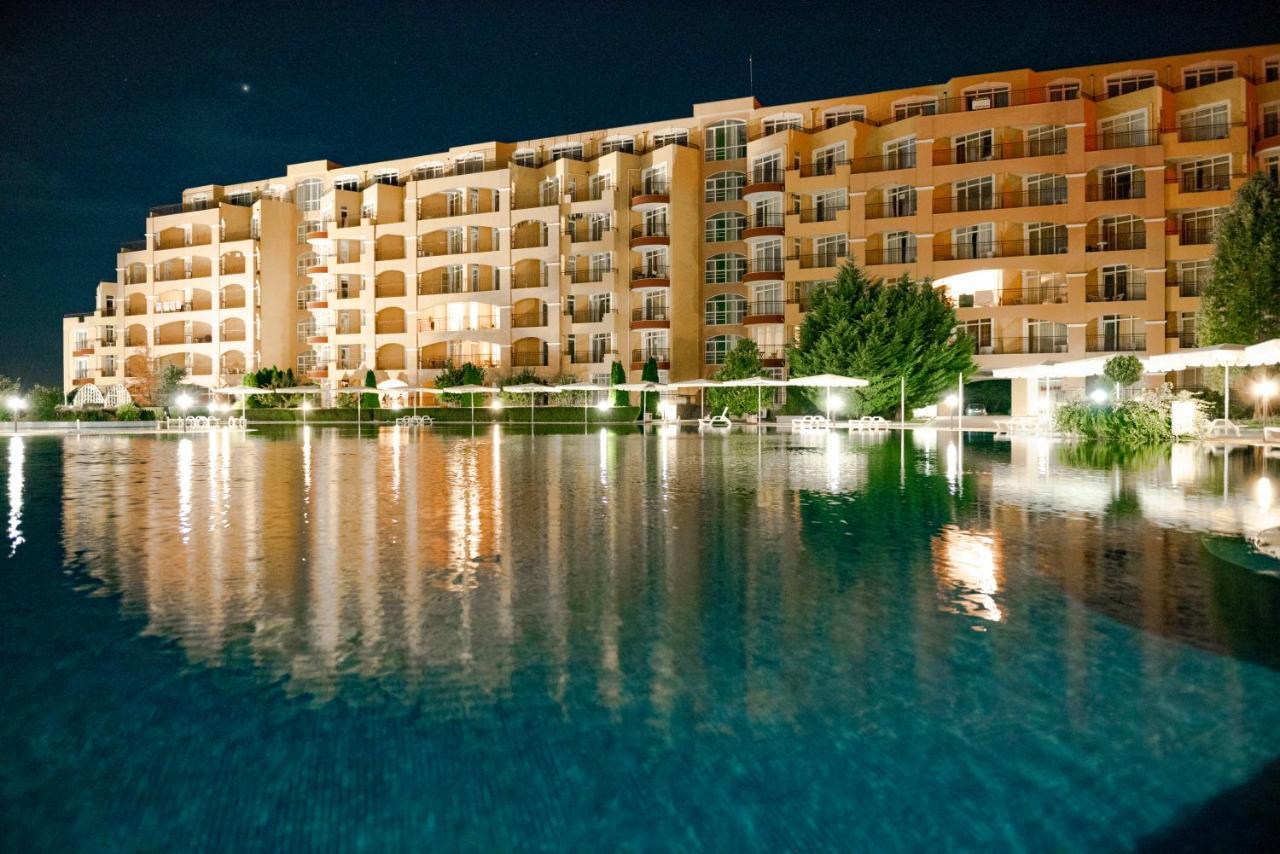 Menada Grand Resort Apartments Aheloy Ngoại thất bức ảnh