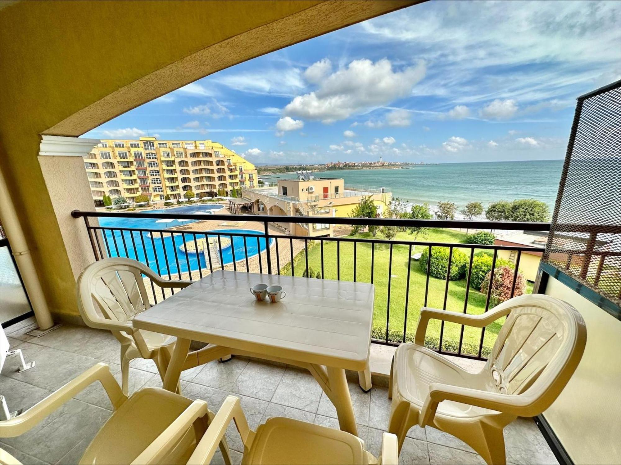 Menada Grand Resort Apartments Aheloy Phòng bức ảnh