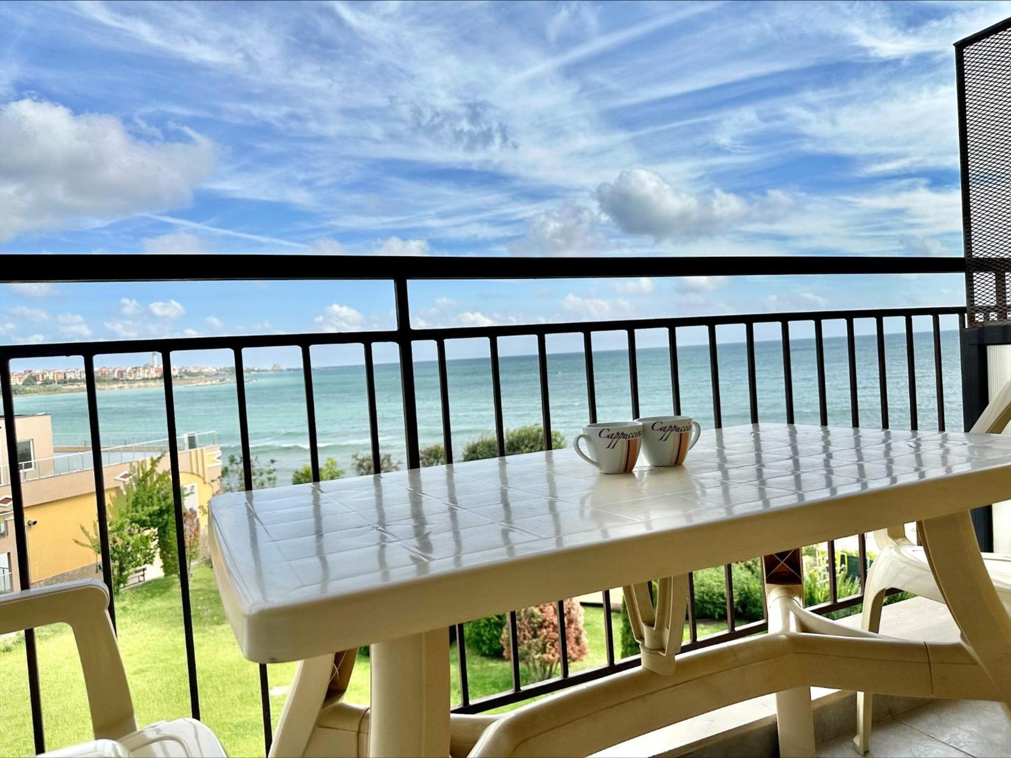 Menada Grand Resort Apartments Aheloy Phòng bức ảnh